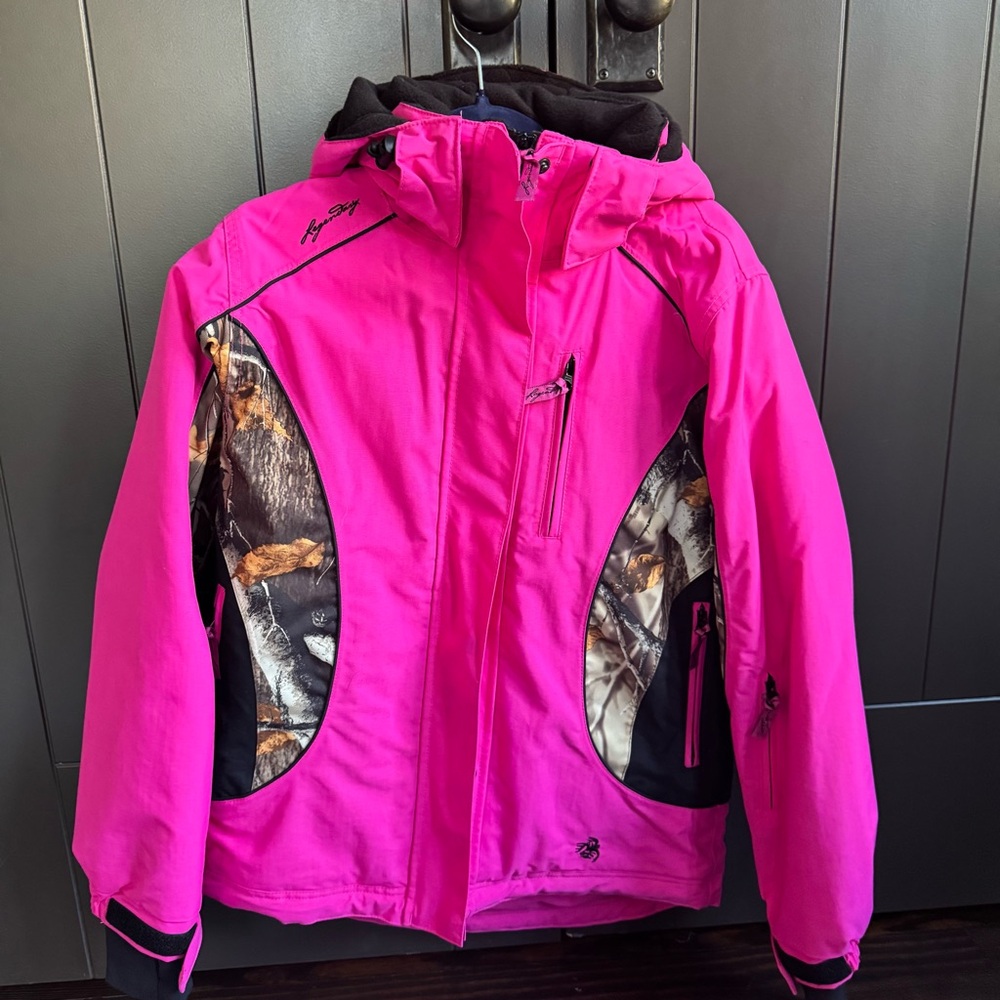 Legendary Whitetails Pink Camo Women’s Ski Jacket